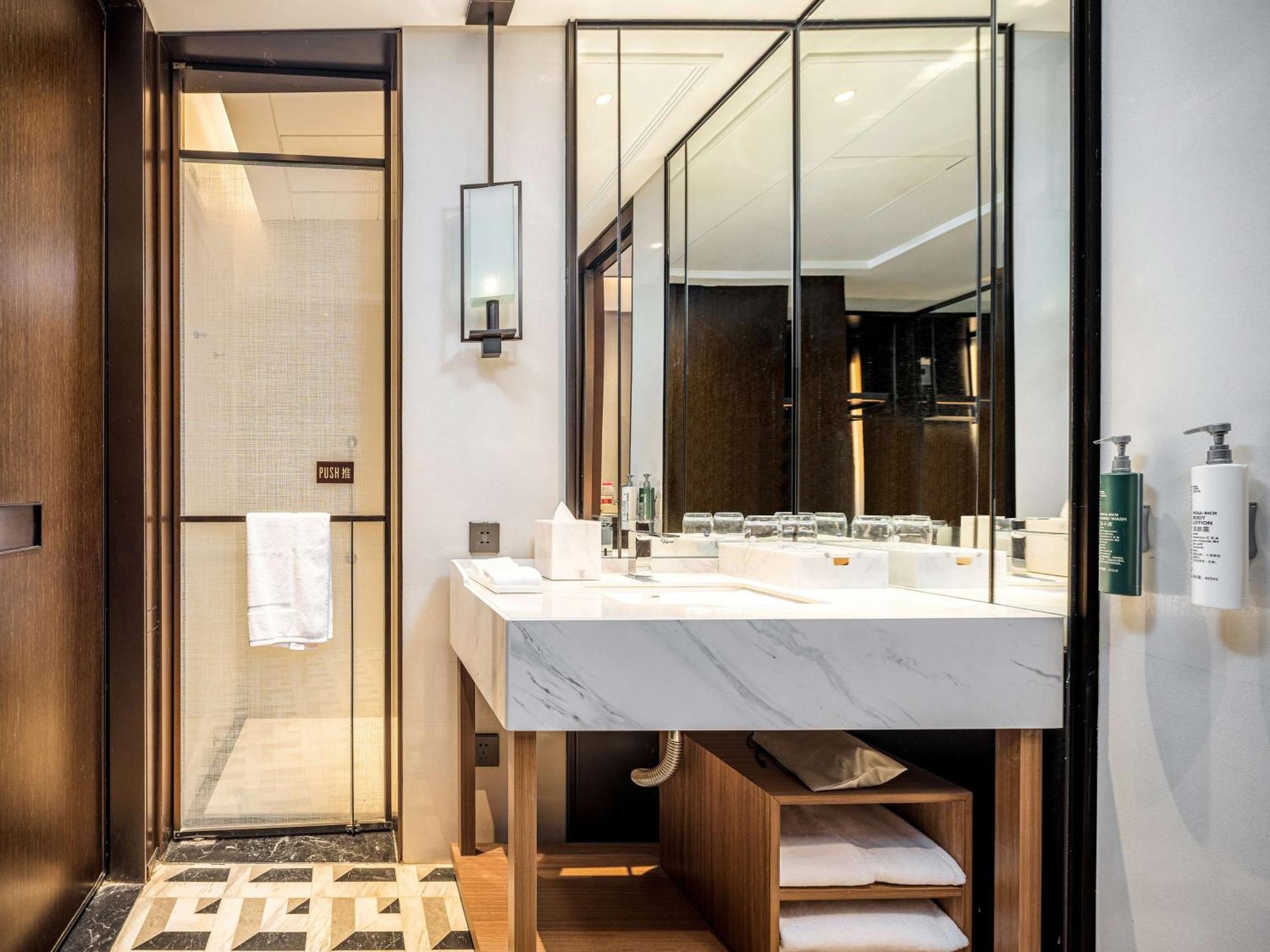 Hilton Garden Inn Beijing Guomao Ngoại thất bức ảnh