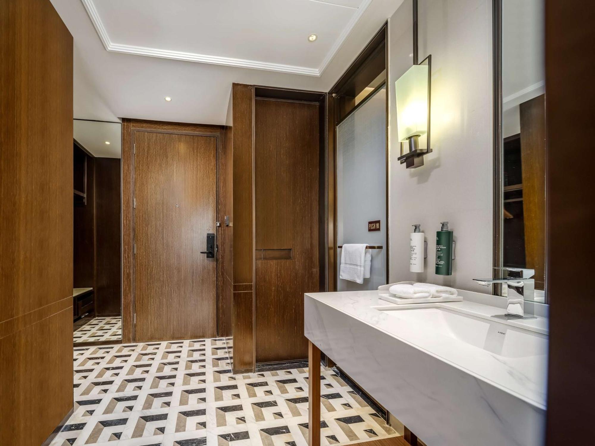 Hilton Garden Inn Beijing Guomao Ngoại thất bức ảnh